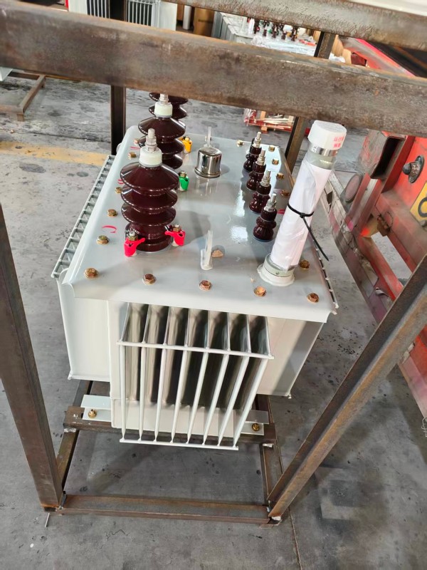 S13‑1000kVA <a href='https://luoping.xdbyq.cn/youjinshi/' target='_blank' title='罗平油浸式变压器'><strong>罗平油浸式变压器</strong></a> 大型厂区 S13 罗平罗平罗平油浸式变压器 S13‑1000kVA 罗平罗平罗平油浸式变压器 大型厂区 S13 罗平罗平罗平油浸式变压器